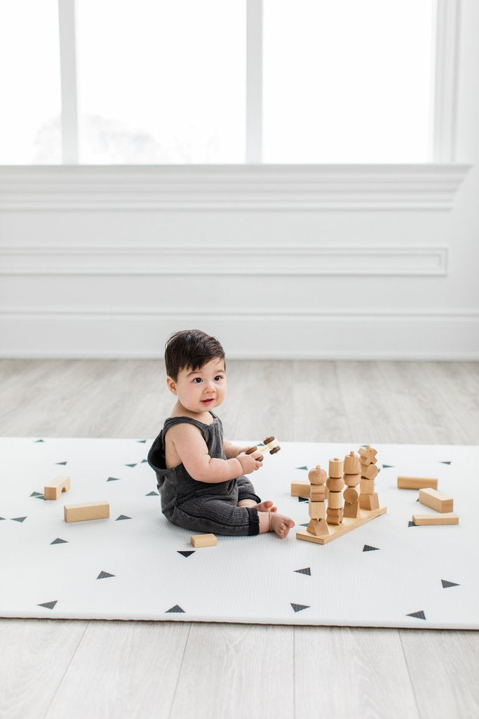 LITTLE BOT BABY PLAY MAT (OFIE MAT, ZEN LINE + TRIANGLE)