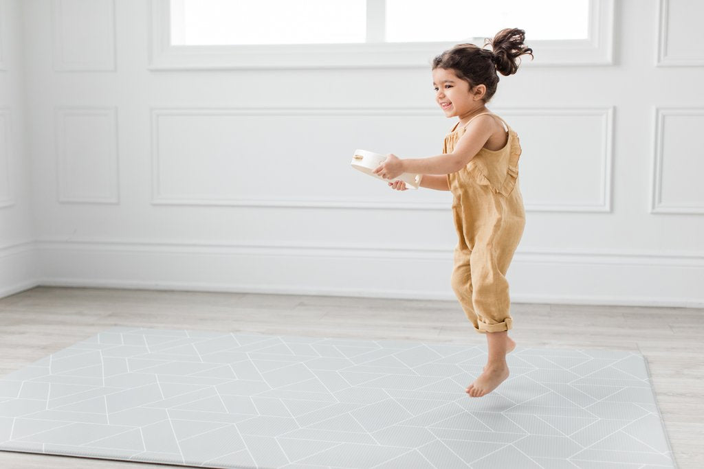 LITTLE BOT BABY PLAY MAT (OFIE MAT, ZEN LINE + TRIANGLE)